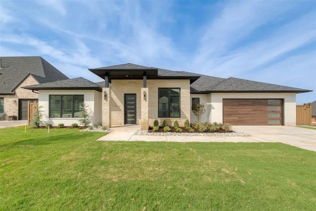 3009 Wood Thrush Way, Edmond