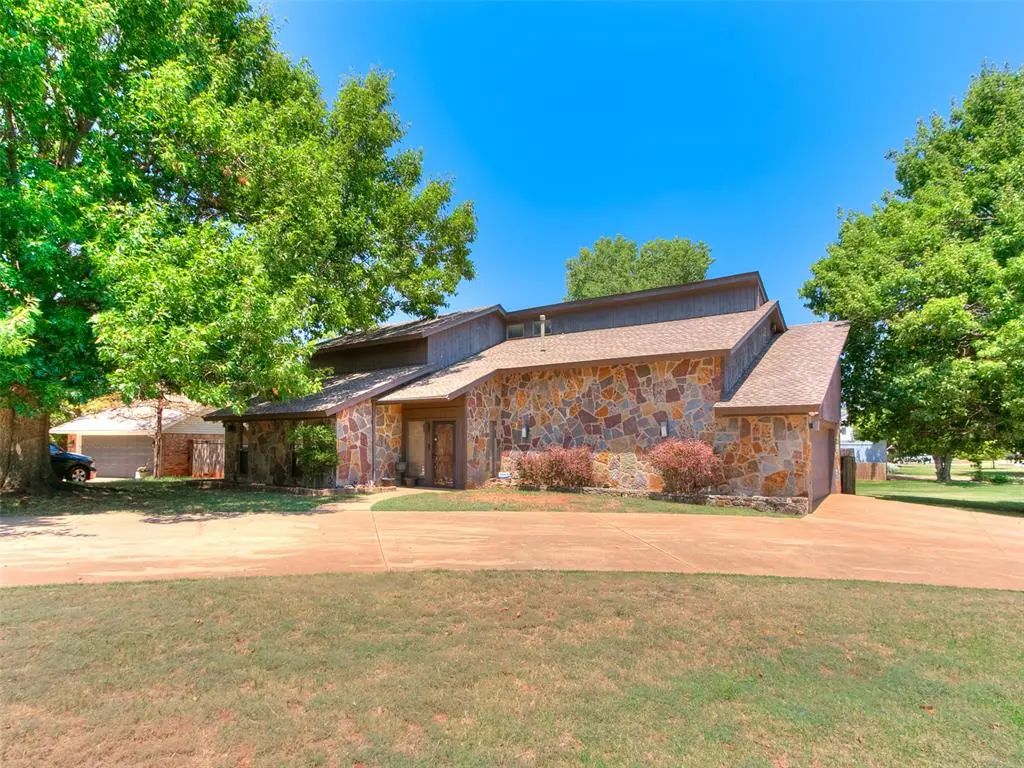 12113 Old Farm Circle, Oklahoma City