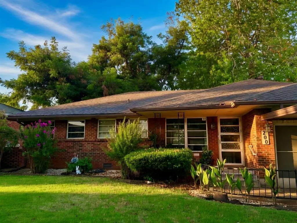 200 Leonard Lane, Oklahoma City