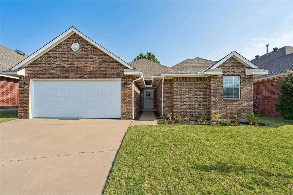 Norman Homes for Sale in the neighborhood of Cascade Estate 4 in the Zipcode of 73072