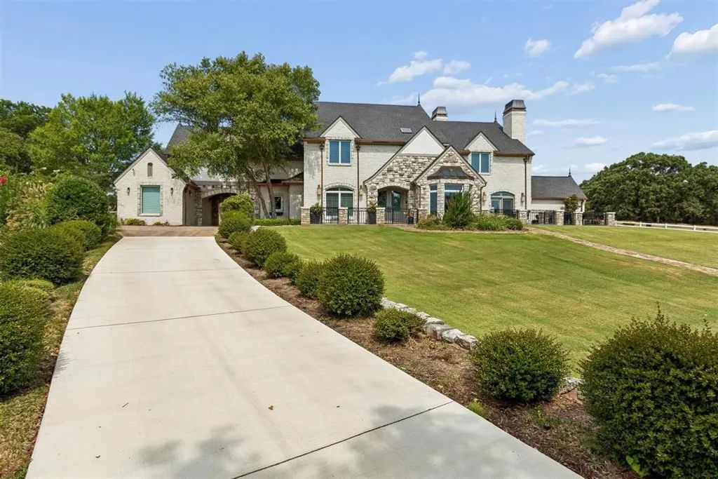 9325 E State Highway 9, Norman