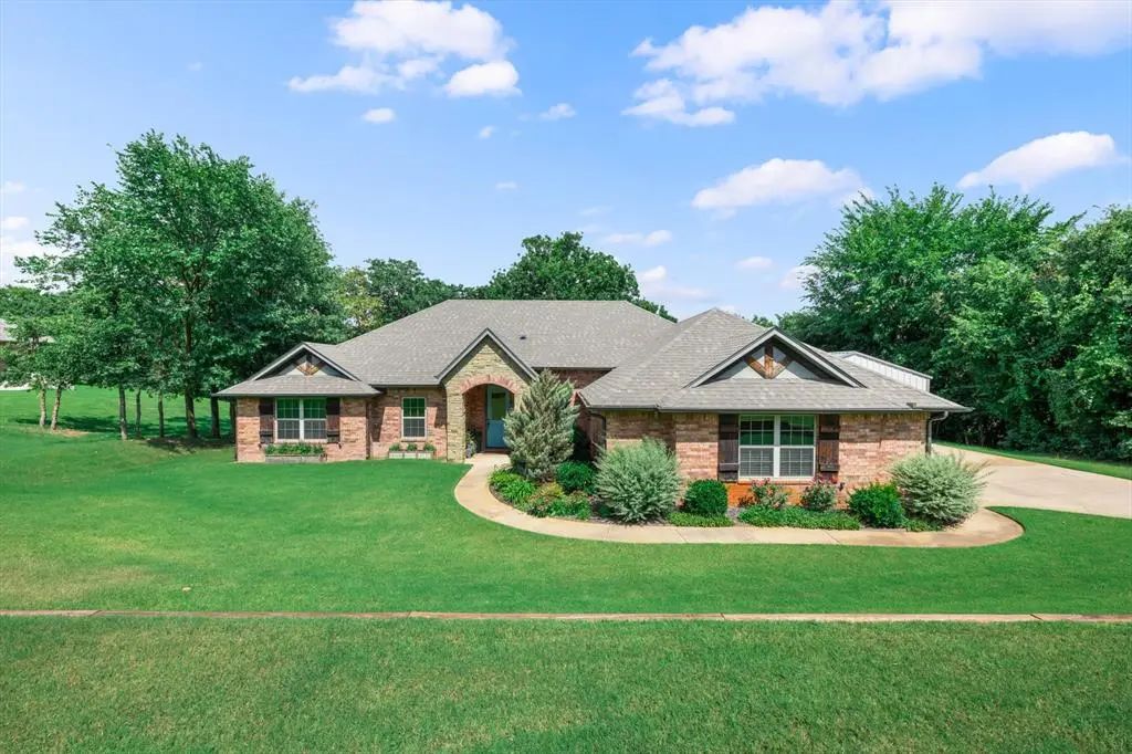 14220 Red Oak Drive, Edmond
