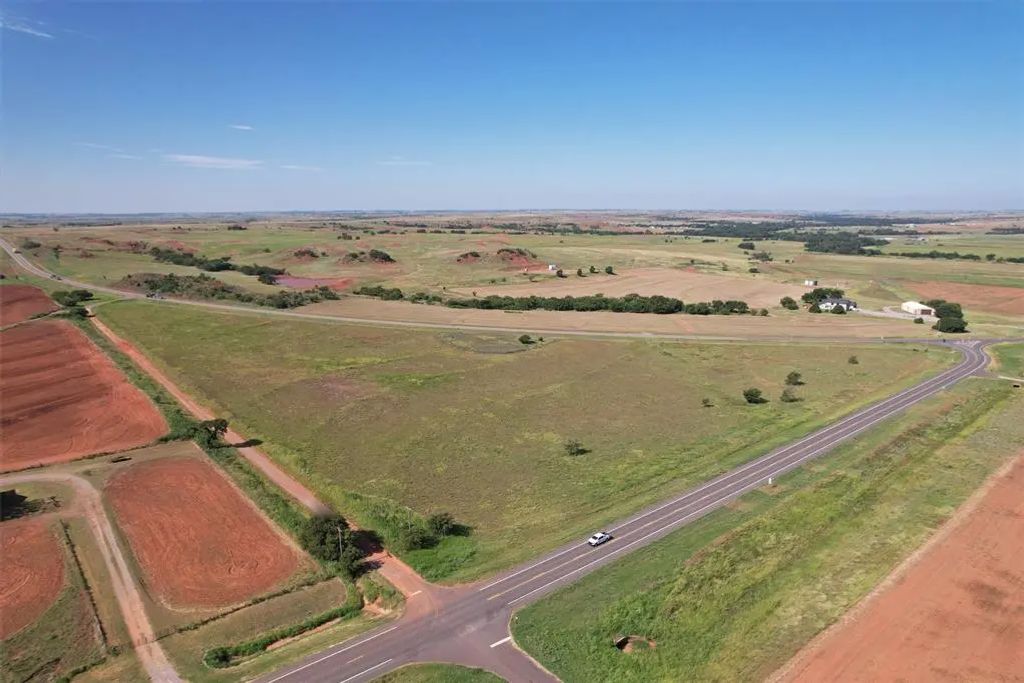 17 E 1040 & Hwy 73 Road, Foss