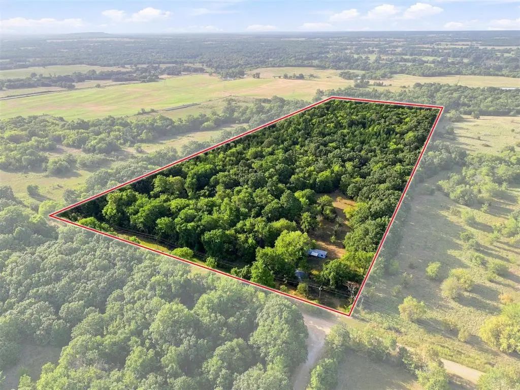E 2050 Road, Boswell