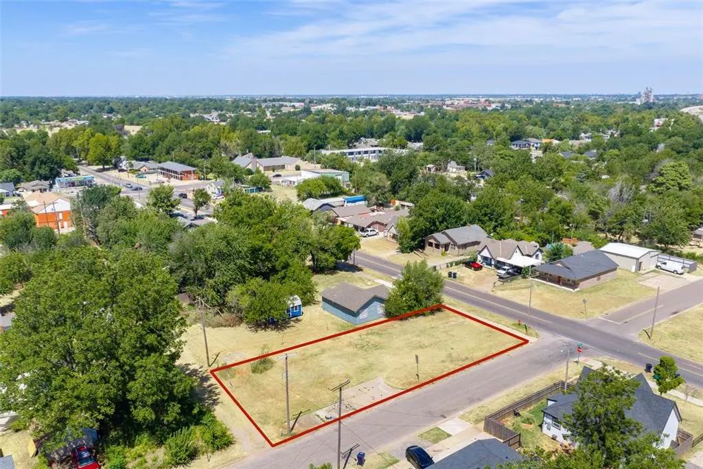 242 Se Grand Boulevard, Oklahoma City