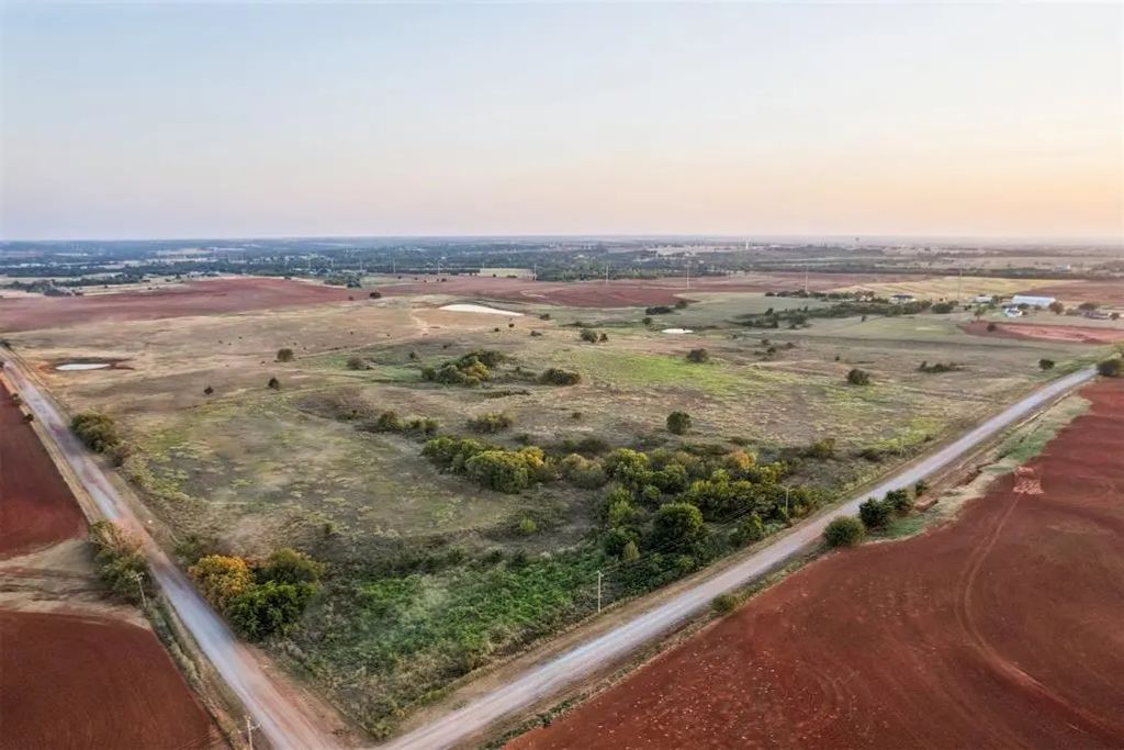 3532 Nw Edmond Road, Piedmont