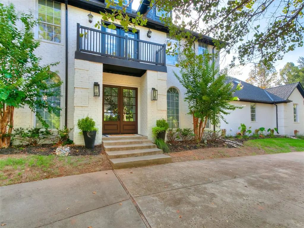16 Greenmore Drive, Edmond