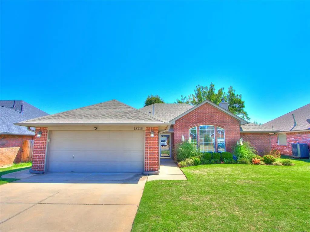 18116 Chestnut Oak Drive, Edmond