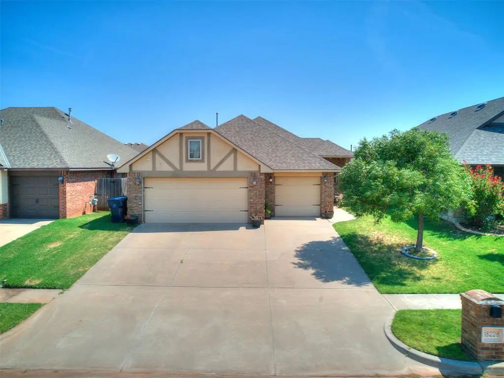 18228 Bridlington Drive, Edmond