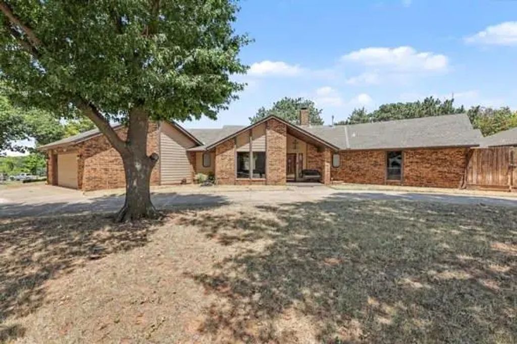 6117 W Gun Hill Way, Oklahoma City