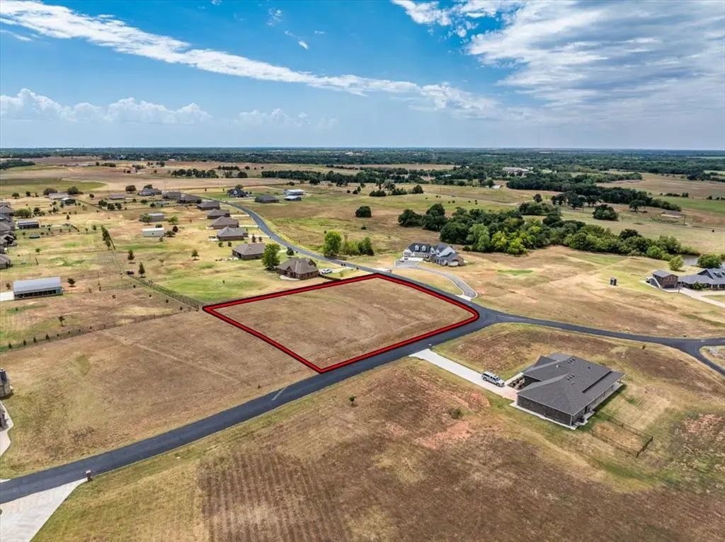 7370 Hawk Lane, Guthrie