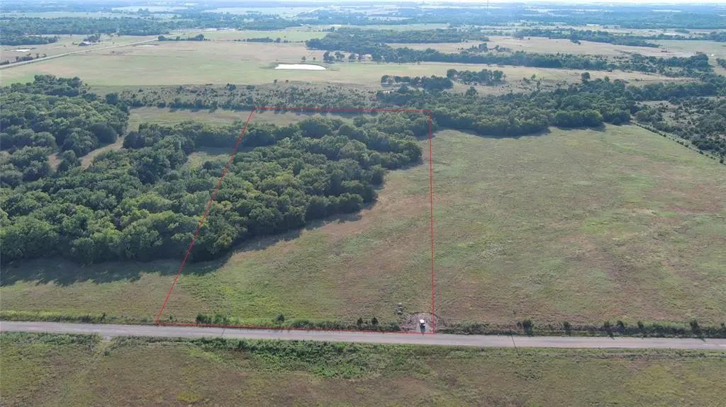 N 381 Road, Holdenville