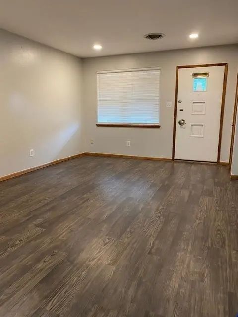 Residential Lease Real Estate for Sale located in the neighborhood of Del Crest Heights, in the city of Oklahoma City, OK
