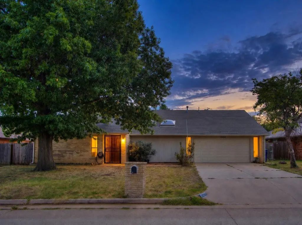 10204 Glendover Avenue, Oklahoma City