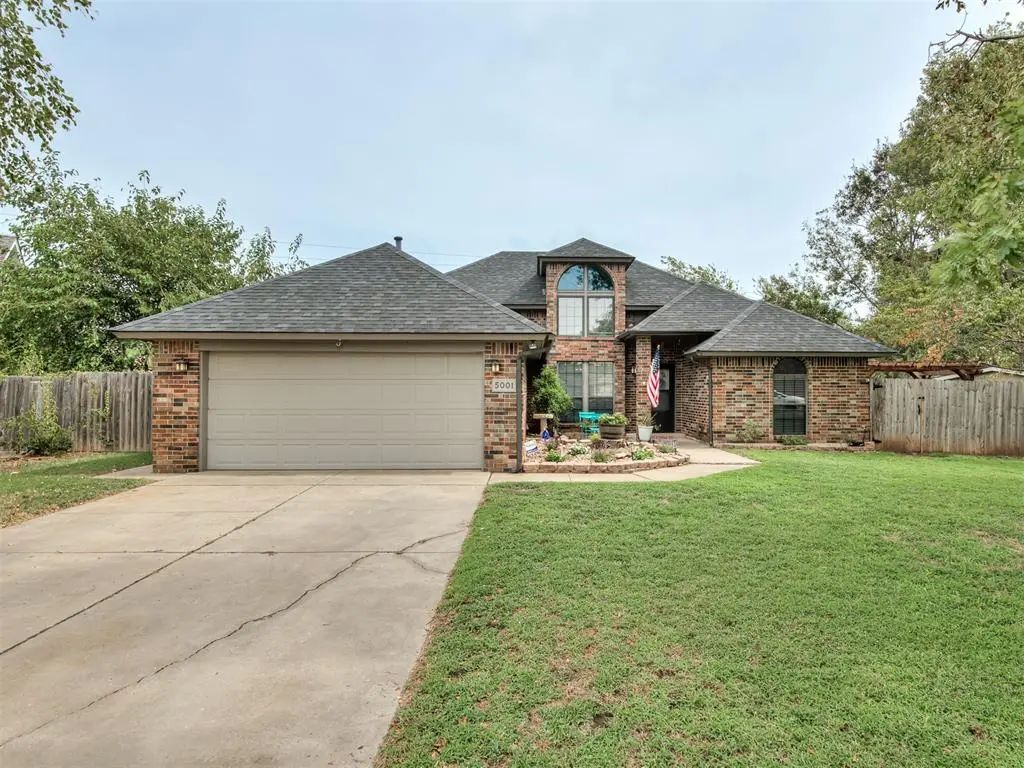 Norman Homes for Sale in the neighborhood of Cambridge in the Zipcode of 73072