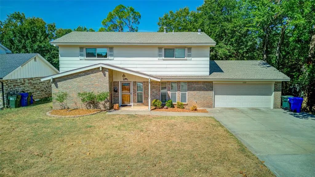 Norman Homes for Sale in the neighborhood of Bel-Aire 1 in the Zipcode of 73071