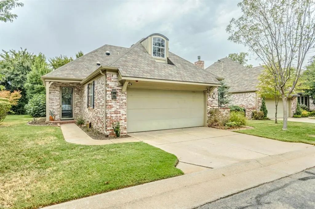 11300 Quail Creek Road 5, Oklahoma City