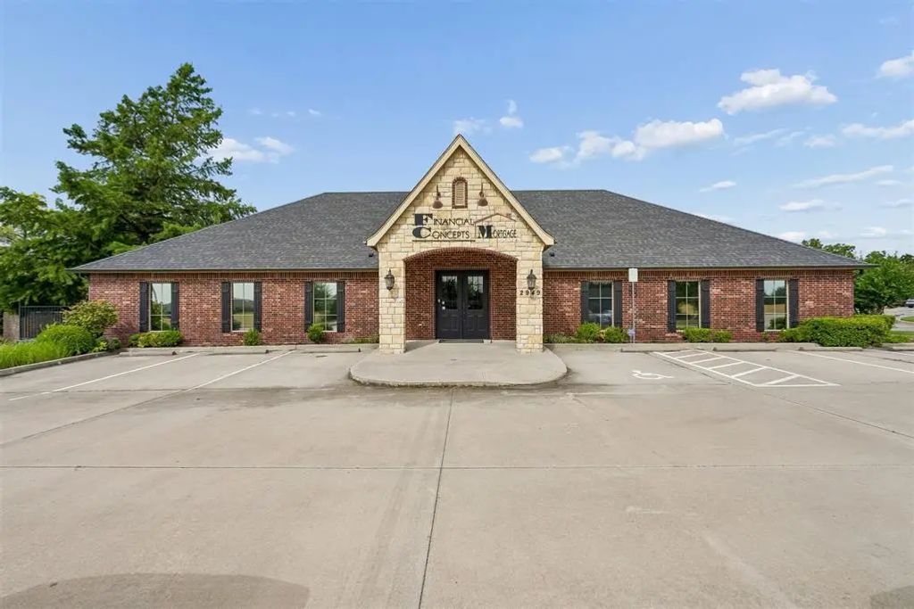 2949 S Bryant Avenue, Edmond