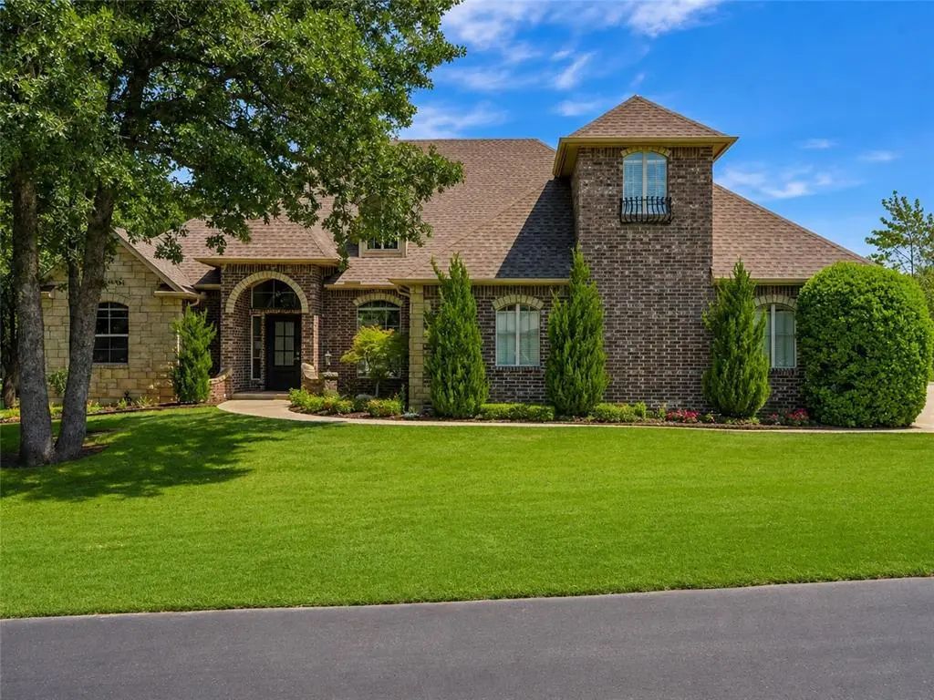 674 Stone Bridge, Edmond