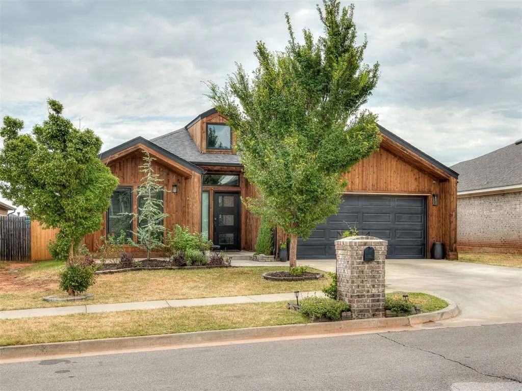 3113 Montane Court, Norman