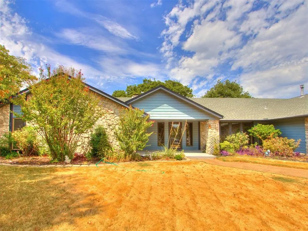 1201 Fox Bluff Court, Edmond