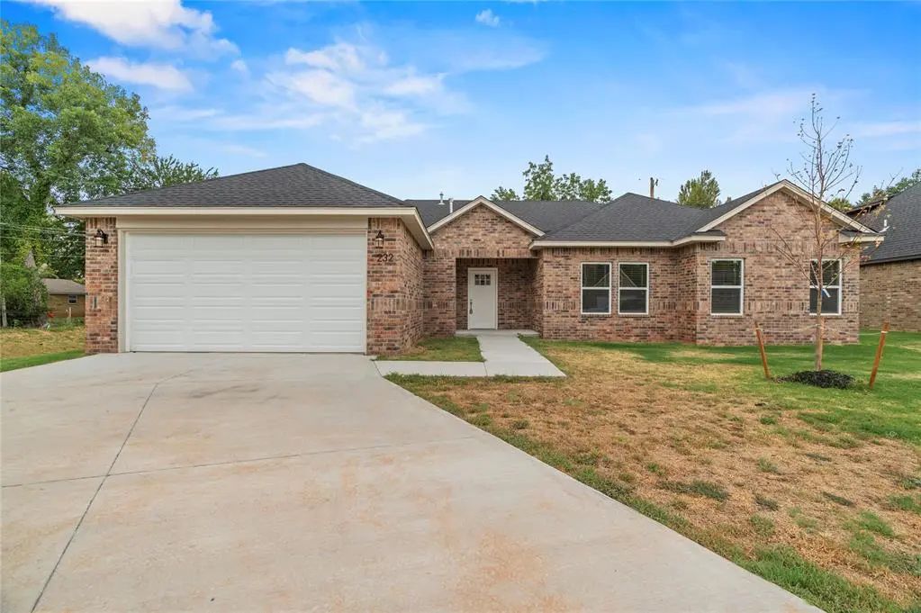232 E Abbot Lane, Mustang, OK, 73064 For Sale
