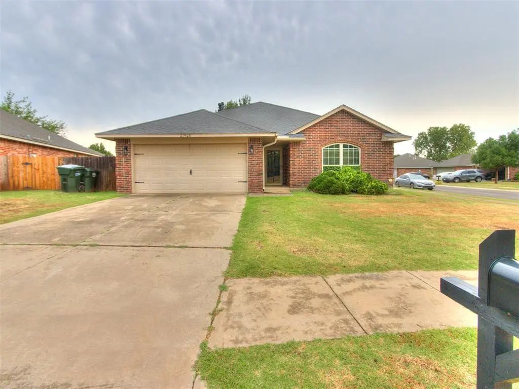 21925 Homesteaders Road, Edmond