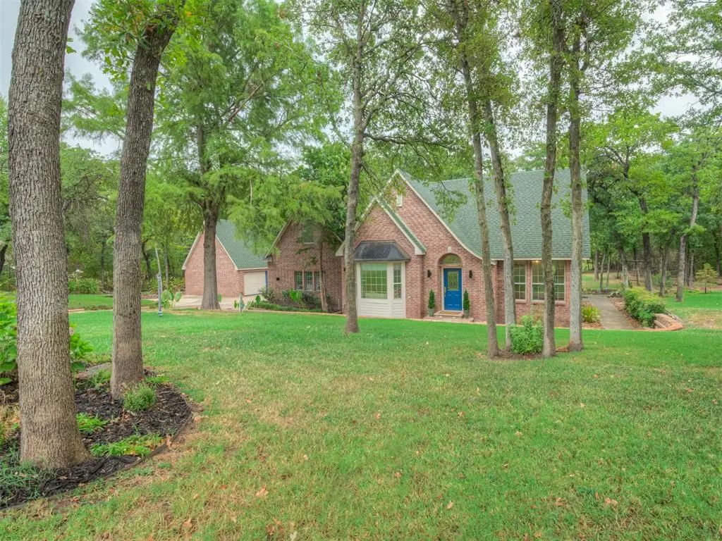 9216 Oakmont Drive, Oklahoma City
