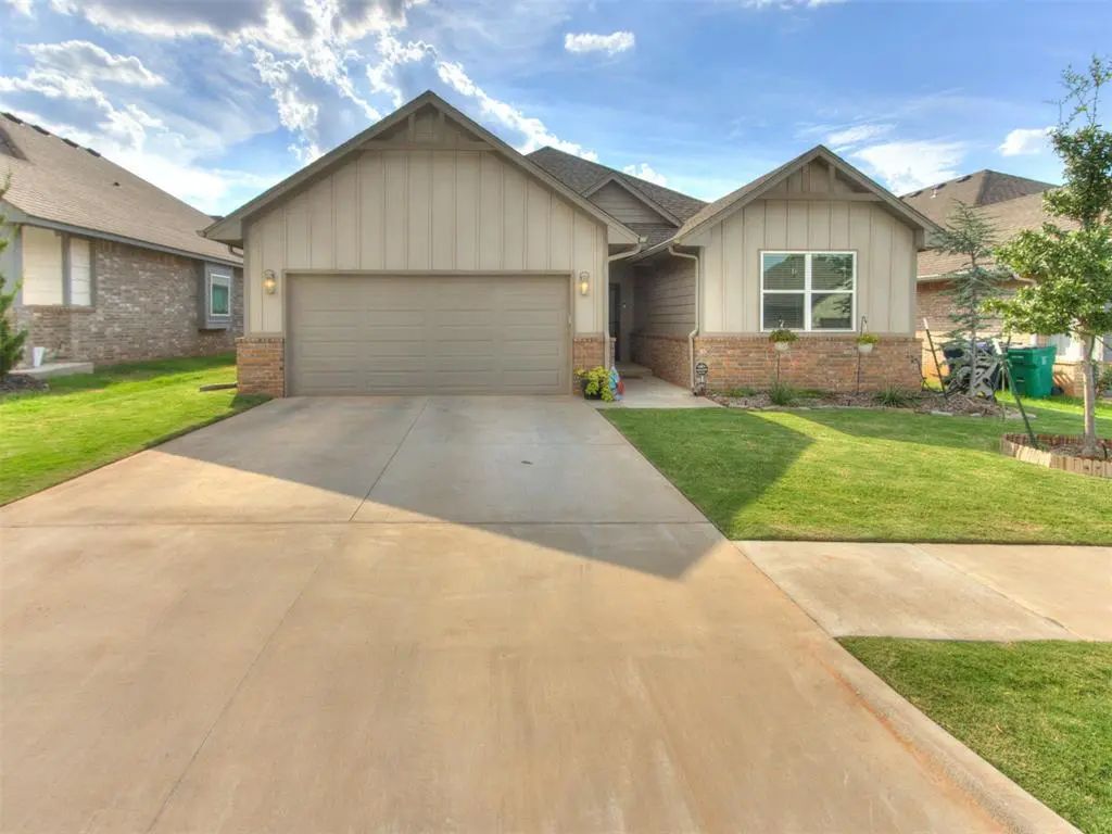 16213 Brenton Hills Avenue, Edmond