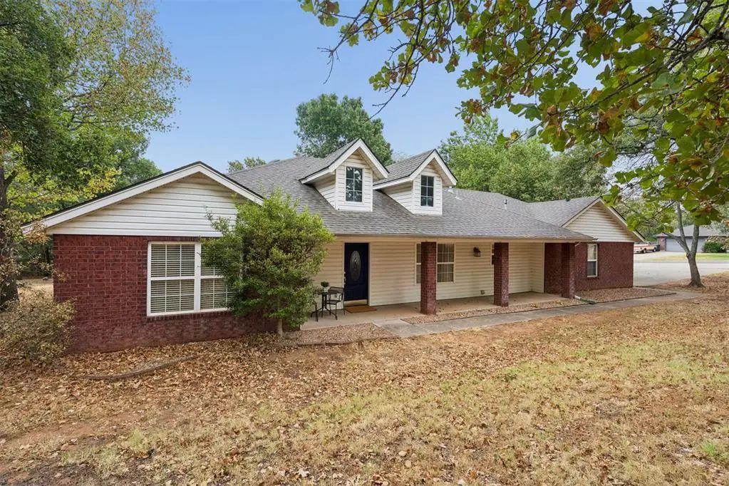 Residential for Sale by 2117 E Oakridge Drive in the Norman, located in the neighborhood of Oak Ridge 2