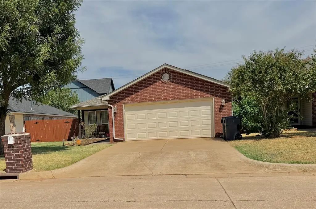 2545 Lynn Lane, Oklahoma City