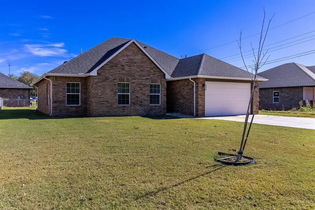 8816 N Shartel Avenue, Oklahoma City