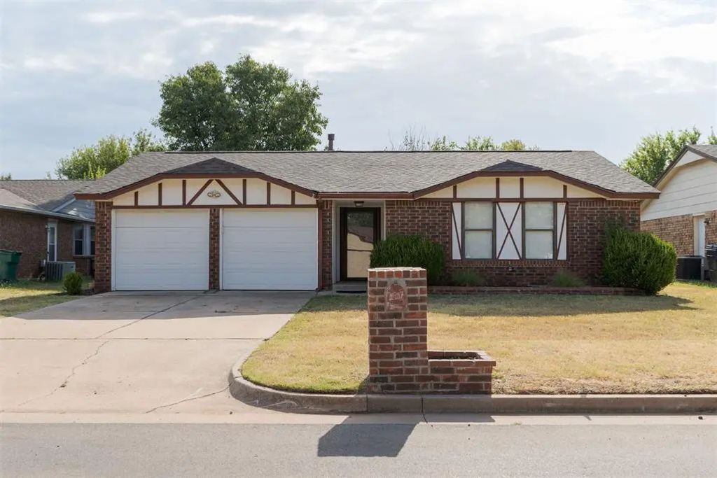 11612 Matthews Avenue, Oklahoma City