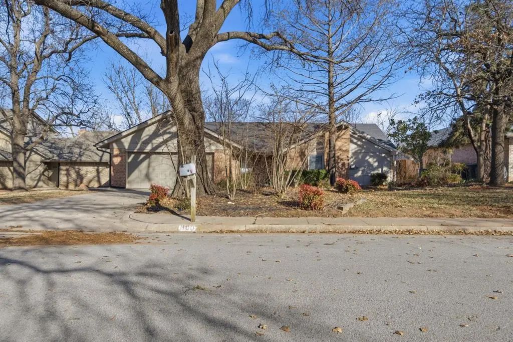 900 Woodbury Drive, Edmond, OK, 73034 For Sale