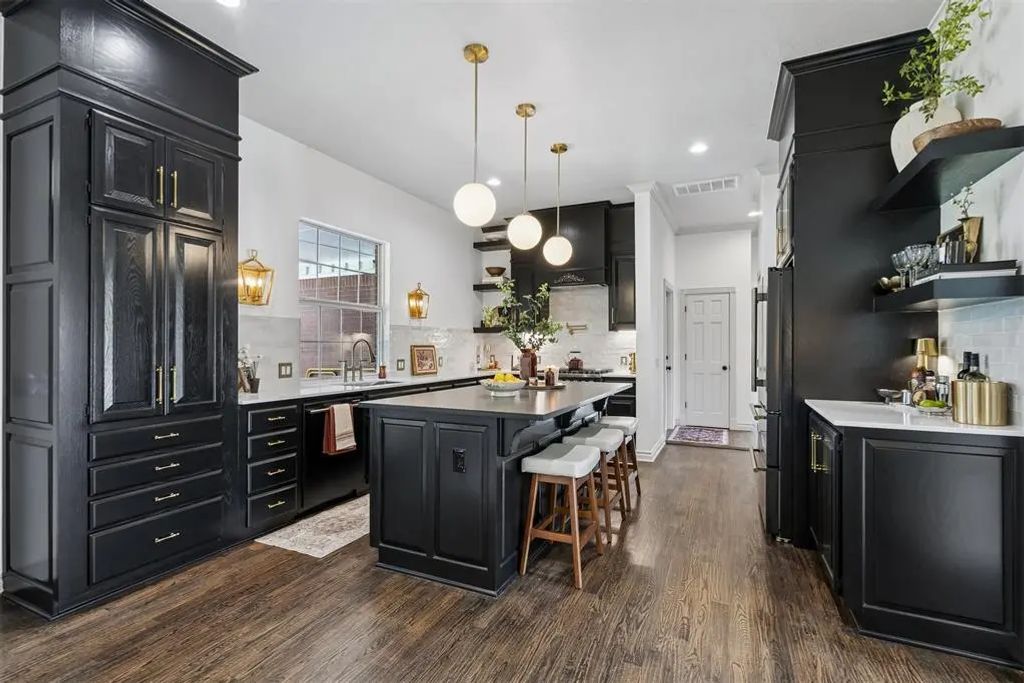 23390 Hunters Trail, Edmond
