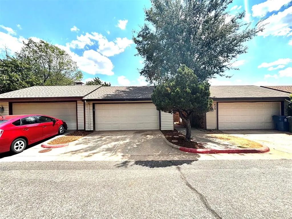 426 Sundance Lane, Edmond