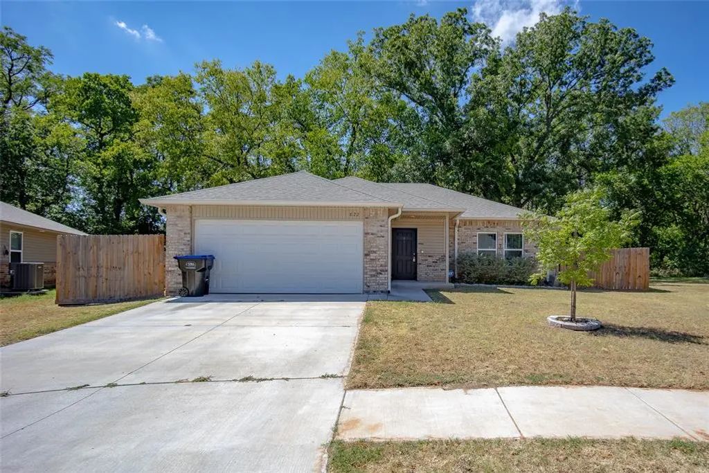 822 Highgarden Circle, Noble