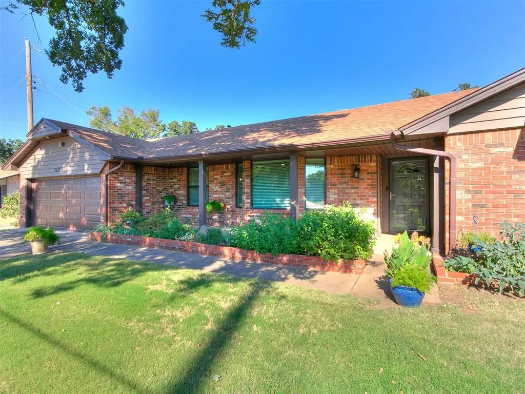 2420 N Eagle Lane, Oklahoma City