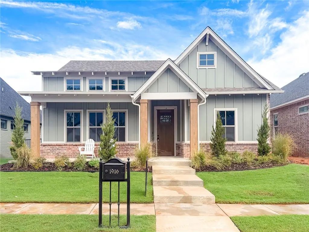 1916 Paseo Place, Edmond