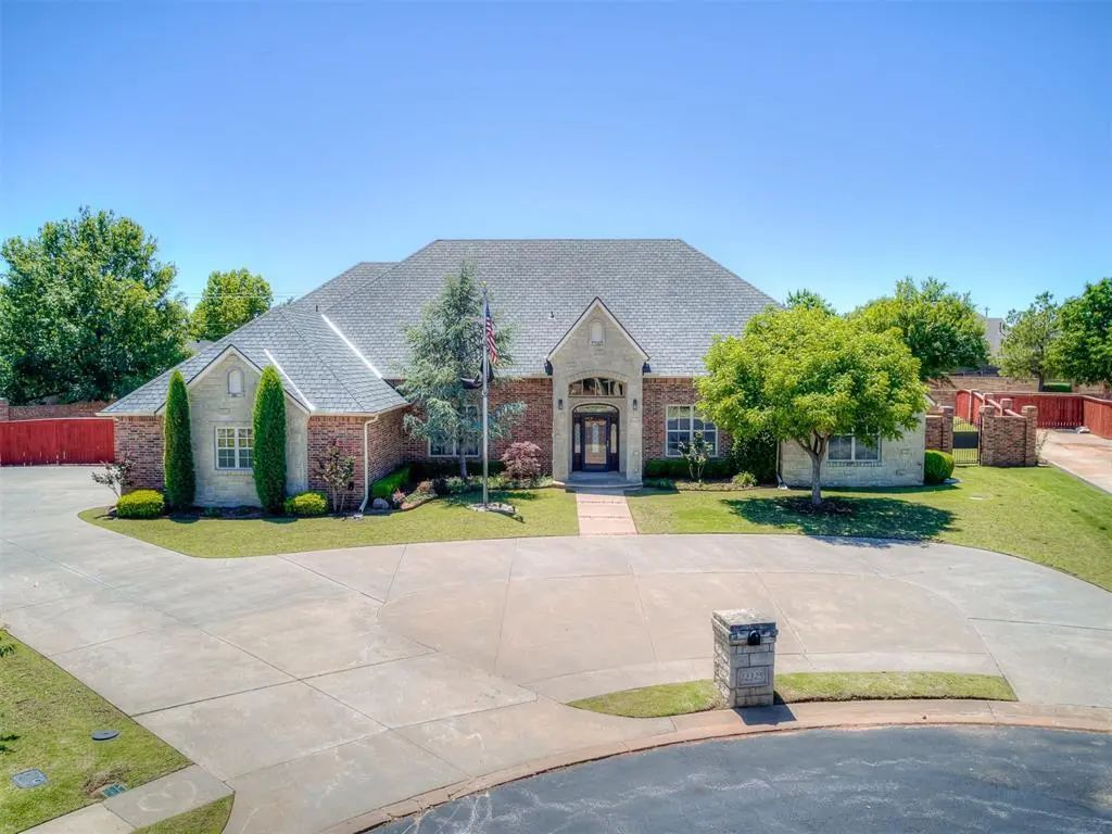 12325 Carriage Way, Oklahoma City