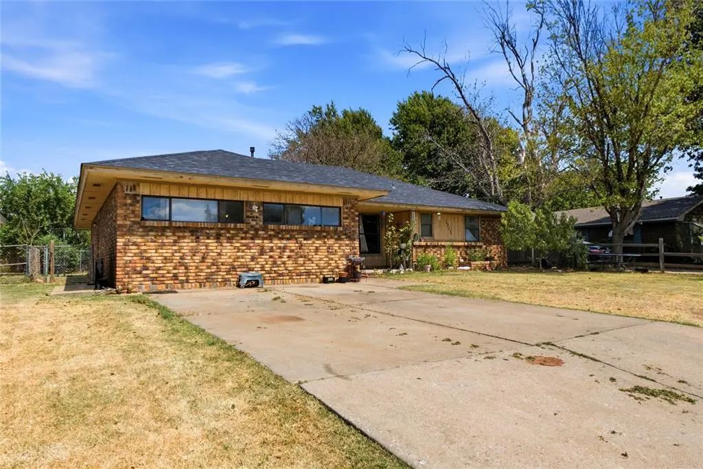 1313 Sw 68th Street, Oklahoma City
