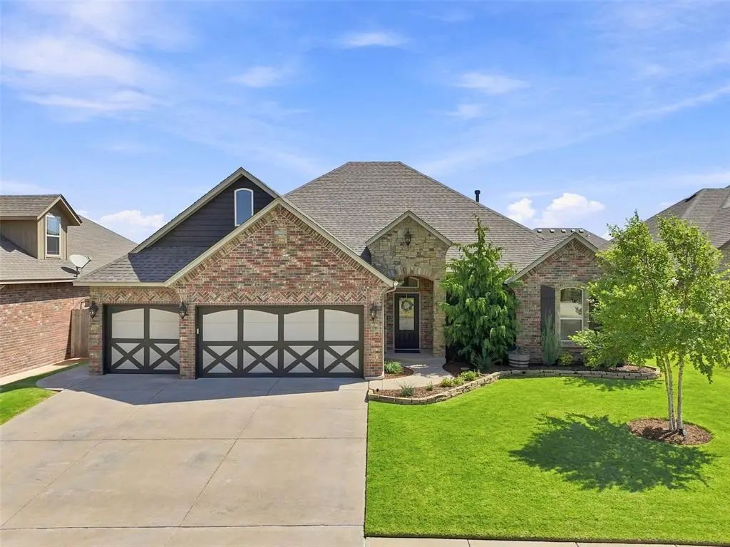 6400 Bent Wood Drive, Oklahoma City