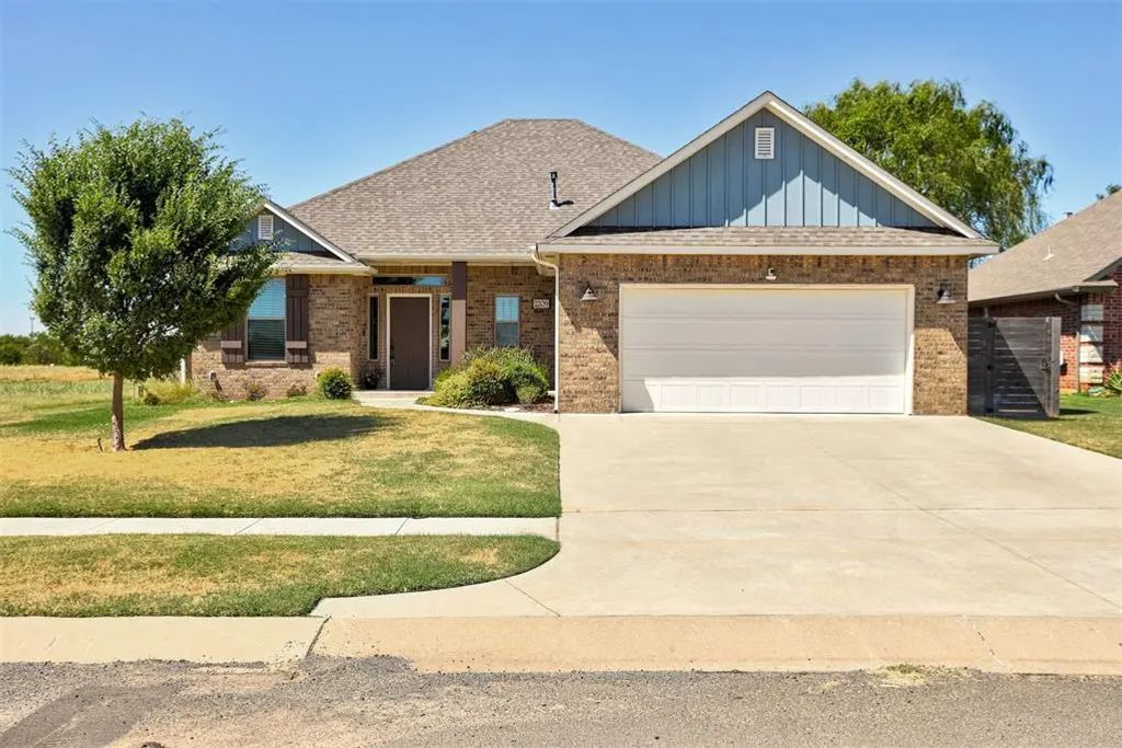 2209 Chadwick Drive, Norman