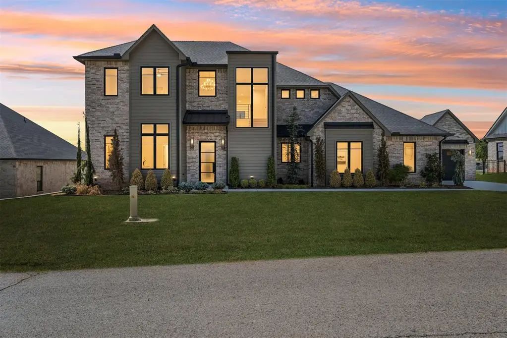 Residential Real Estate for Sale located in the neighborhood of Winter Creek Golf & Country Club, in the city of Blanchard, OK