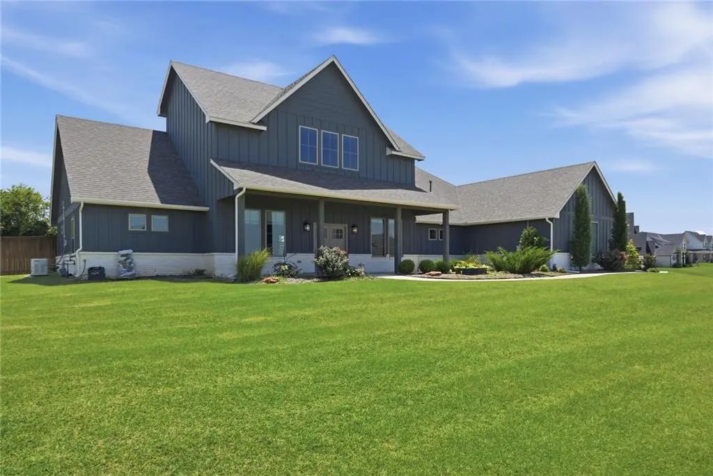 9921 Oakwood Drive, Edmond