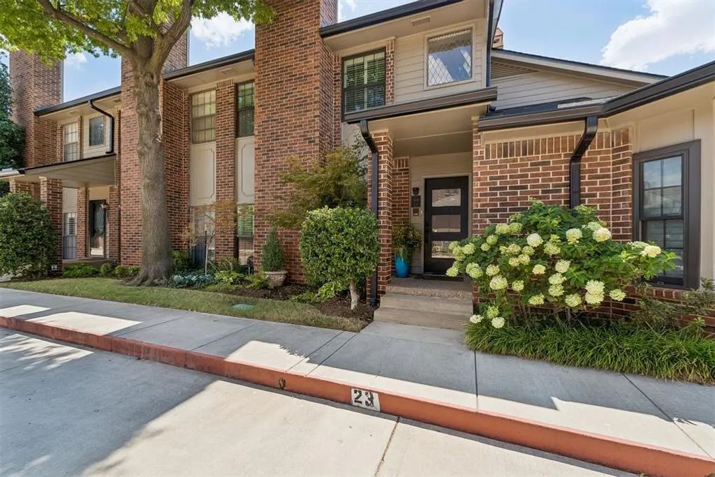 6204 Waterford Boulevard 23, Oklahoma City