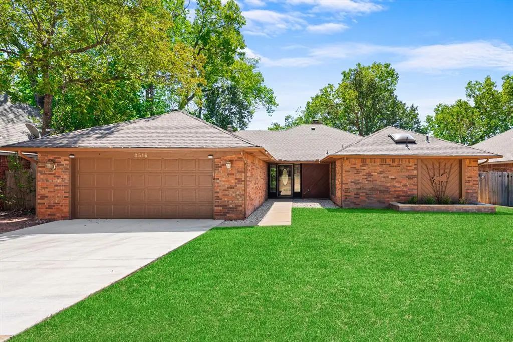 2516 Antelope Trail, Edmond
