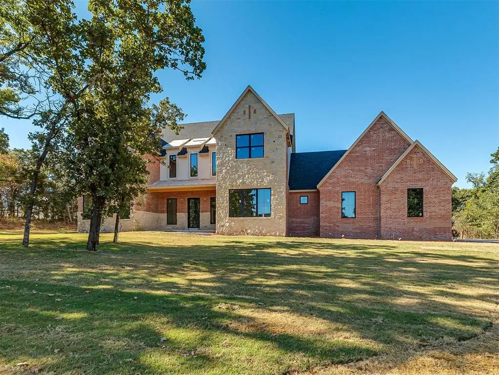 Residential Real Estate for Sale located in the neighborhood of Indian Ridge, in the city of Arcadia, OK