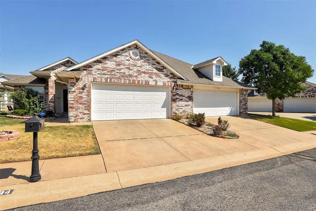 13232 Signature Circle, Oklahoma City