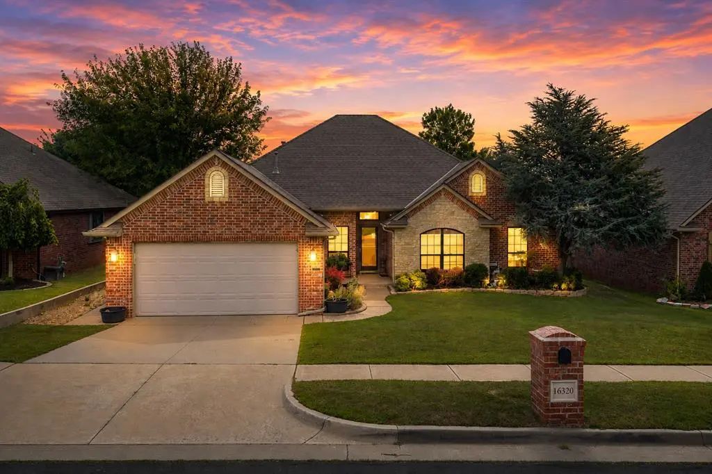 16320 Old Elm Lane, Edmond